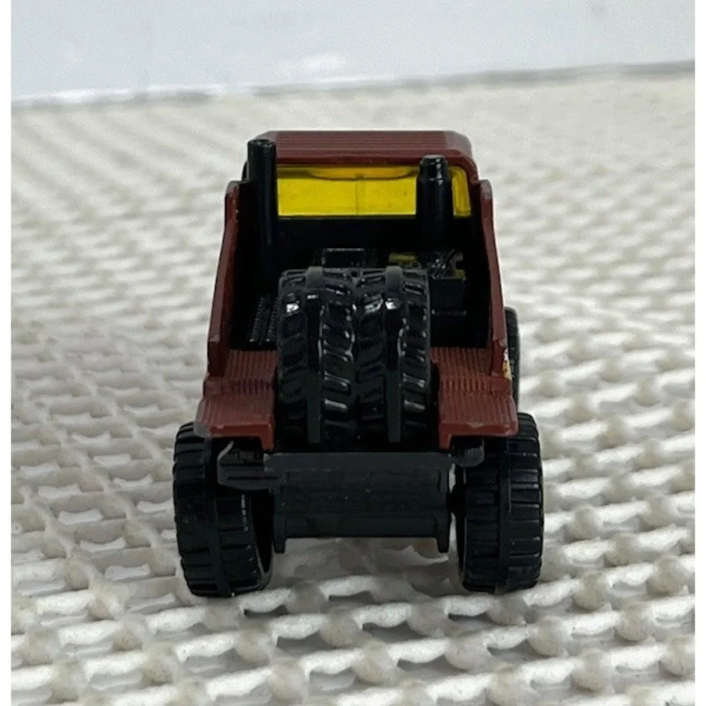 2018 Hot‎ Wheels Mercedes-Benz Unimog 1300L HW Haulers